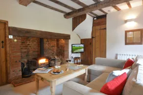 1 Tunns Cottages, Rushmere, nr Beccles - Interiør