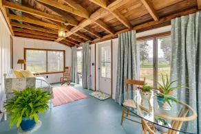 Country Getaway in Kinsale: Sunroom, Pond Access! - Rom