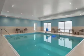 Holiday Inn Express & Suites Muncie Northwest by IHG - Pool