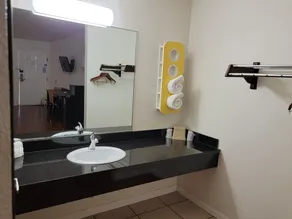 Motel 6-Santa Nella, CA - Los Banos - Salle de bain