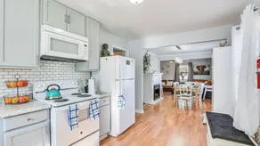 9 Mi to Downtown: Sanford Home w/ Hot Tub - Intérieur