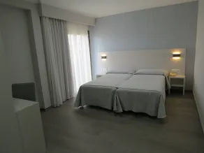 Hotel La Lanzada - Værelse