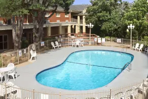 Days Inn by Wyndham Lawton - Piscine