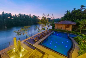 Karunakarala Ayurveda Resort - Piscine