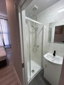 Shamrock Inn - Bathroom