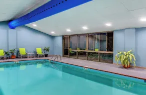 Holiday Inn Express & Suites Morristown by IHG - Pool