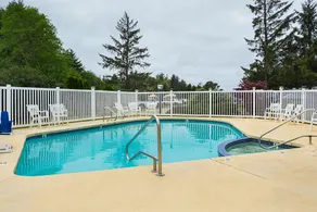 Long Beach RV & Camping Resort - Pool