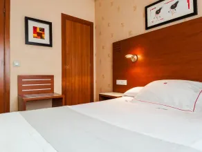 HOTEL XAUEN en pleno centro con acceso autorizado y a 100m de la Catedral - Chambre