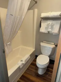 Baymont by Wyndham Missoula - Salle de bain