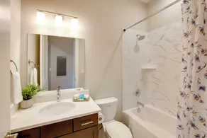 Pet-friendly Lynchburg Condo: Balcony w/ Views! - Badeværelse