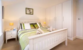 End Cottage - Room