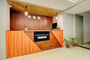 Super Townhouse Marathahalli Near Sri Nagalingeshwar Swamy Temple Formerly Hotel Avenue - Lobby