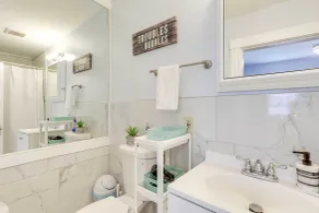 Charming Stoughton Apartment: 20 Mi to Boston - Interior