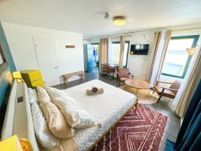 ITH San Diego Beach Bungalow Surf Hostel - Room