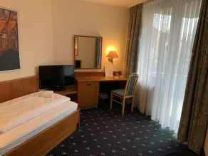 Karaman Group Hotel - Quarto