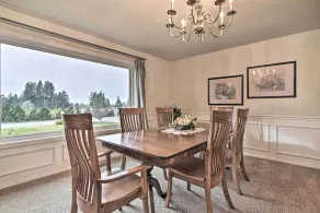 Portland Area Home, 32 Mi to Mt Hood! - Interior