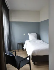 Hotel Monsieur Ernest - Room