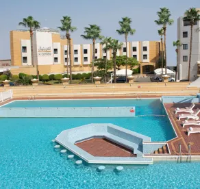 The Apartments - Piscine