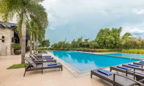 Seda Nuvali Laguna near Tagaytay  - Piscine