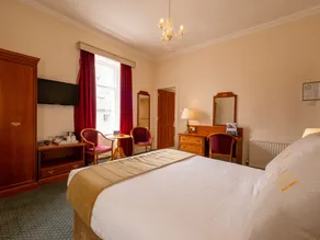 Grant Arms Hotel - Room