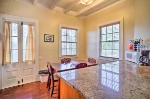 Idyllic Houma Vacation Rental on Shared Pond! - Innvendig
