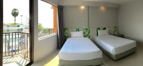 The Pat Hotel - Rum