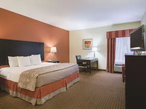 La Quinta by Wyndham Houston East at Normandy - Room