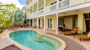 Southern Comfort - Pool