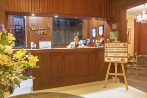 Hotel Manhattan Inn Airport - Reception