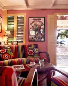 Jakes - Lobby sitting area
