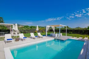 Madini Luxury villa with private Heated pool - Basseng