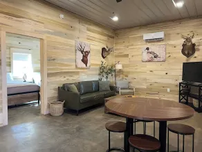 Pickwick Lake Lodge - Interiør