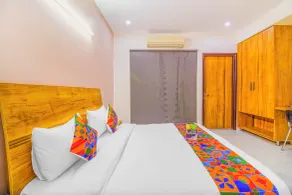 Fabhotel Gazelle Studios - Room