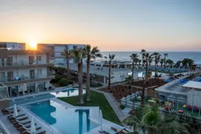 Malia Bay Beach Hotel & Bungalows - Piscine