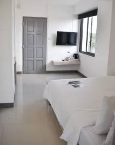 Loyy Hotel - Chambre