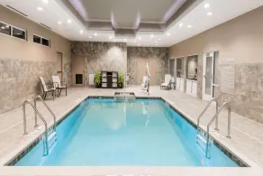 Microtel Inn & Suites by Wyndham - Penn Yan - Piscine