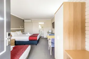 Wanderlight Motor Inn - Room