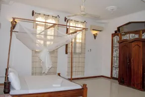 SULKHAN SERVICED APARTMENT - Room
