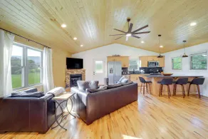 Peaceful Purlear Vacation Rental w/ Creek Access! - Interior
