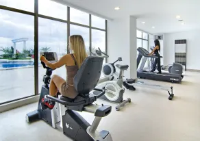 Korumar Hotel Deluxe - Fitnessbereich