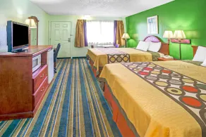 Super 8 by Wyndham Yreka - Vue de la chambre