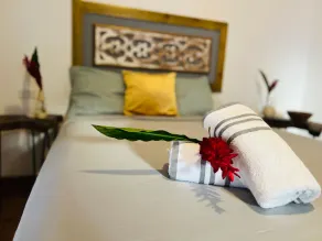Casa Le Parc - Main Street - Room