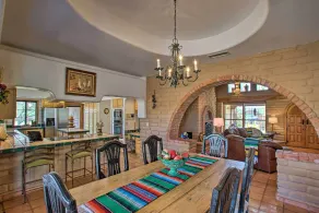 Pet-friendly Cave Creek Villa w/ Backyard Oasis! - Interiør