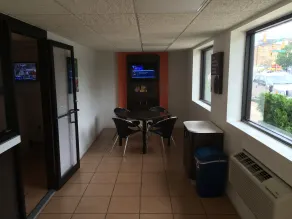 Motel 6 Baltimore MD - Hall