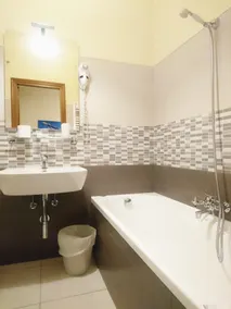 Giappone Inn Parking Hotel - Salle de bain