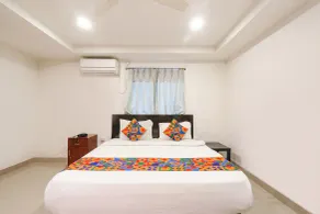 Hotel Blue Dawn - Near DLF Cyber City, Gachibowli - Room