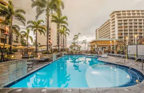Embassy Suites by Hilton Waikiki Beach Walk - Piscine