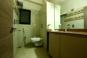 Hotel SJ International - Bathroom