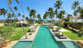 Kayaam Wellness - Pool