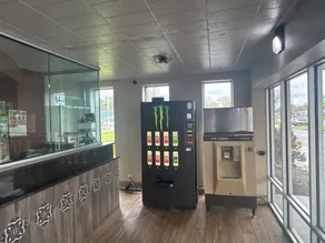 Embassy Motel - Lobby